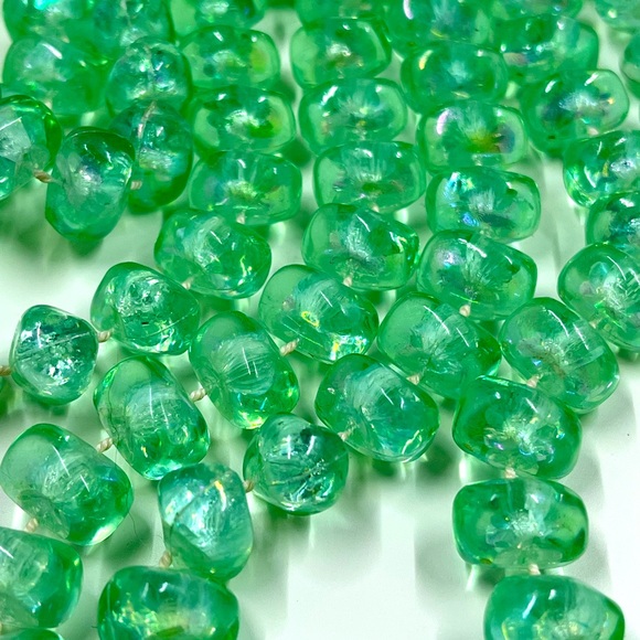 Vintage Y2K Extra Long Green Acrylic Beaded Necklace - Picture 3 of 4